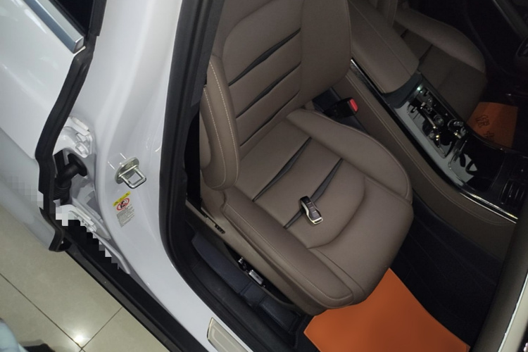 BYD Han 2021 car image #24