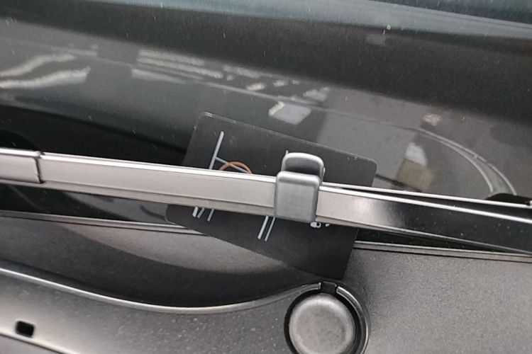 Tesla Model Y 2025 car image #9