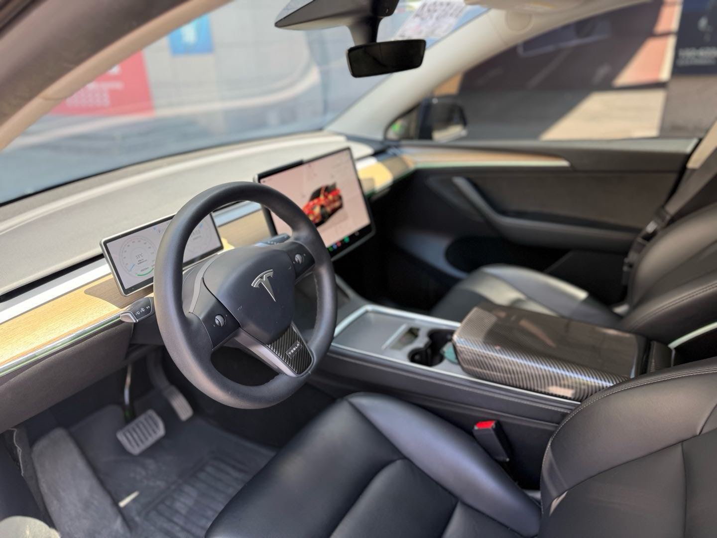 Tesla Model Y 2022 car image #6