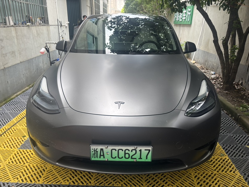 Tesla Model Y 2024 #2 Tesla Model Y 2024 car image #2