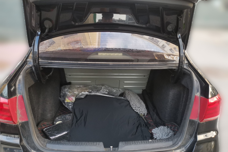 Volkswagen Santana 2017 car image #21