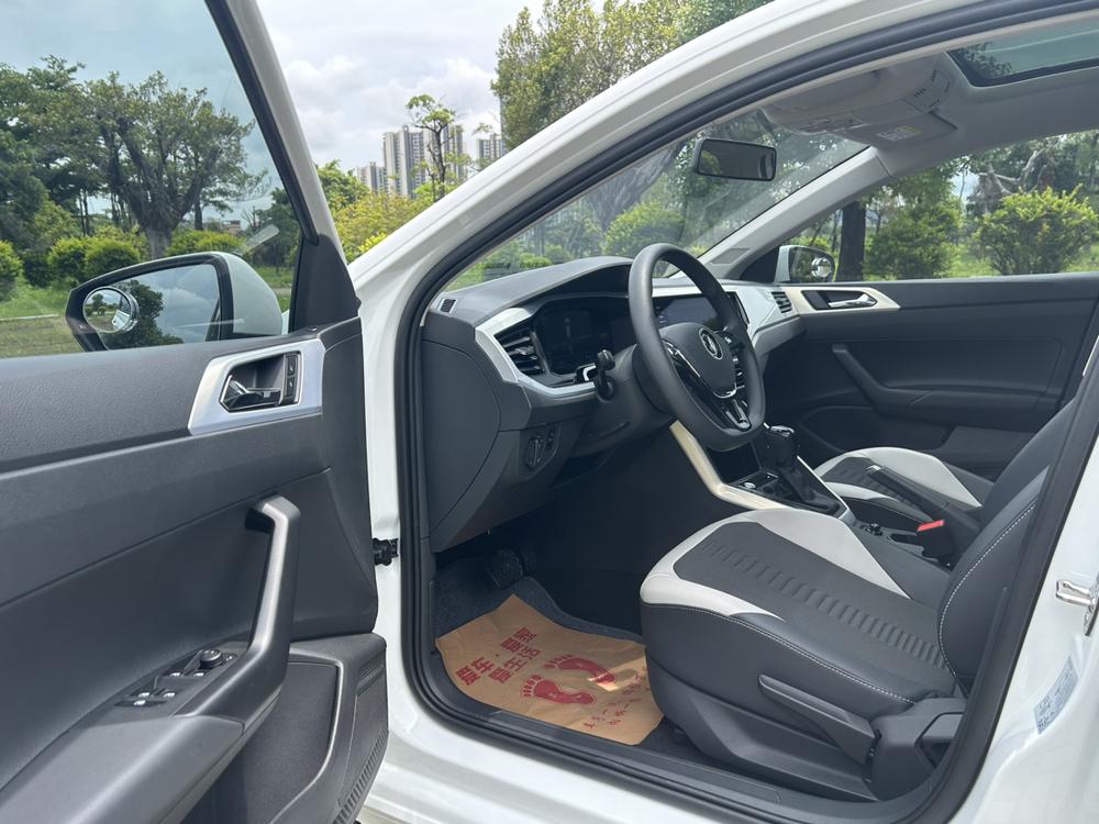 Volkswagen Polo 2023 car image #18