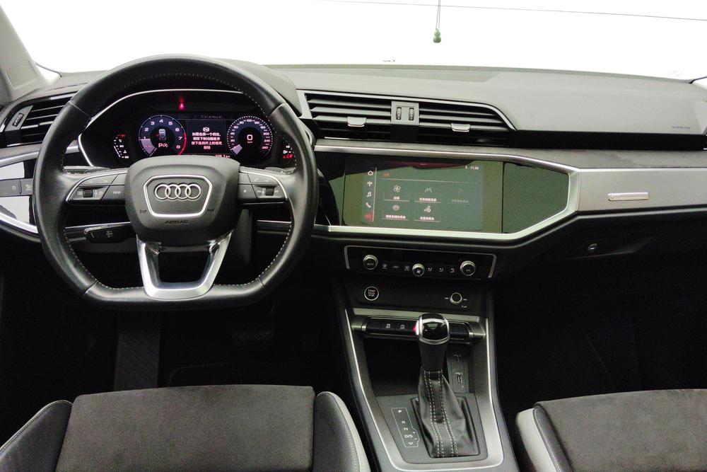 Audi Q3 2021 #14 Audi Q3 2021 car image #14
