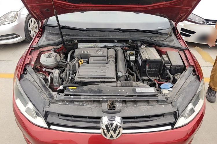 Volkswagen Golf 2017 car image #20