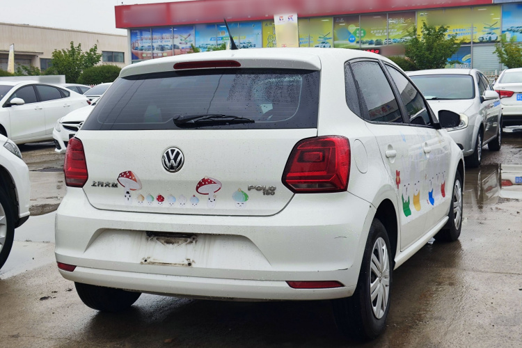 Volkswagen Polo 2019 car image #7