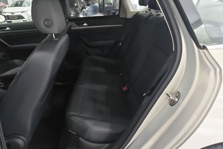 Volkswagen Lavida 2019 #17 Volkswagen Lavida 2019 car image #17