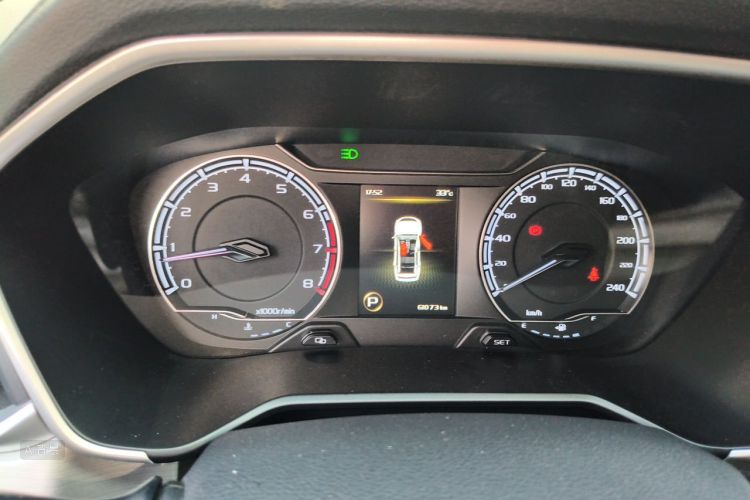 GEELY Vision X6 2020 car image #13