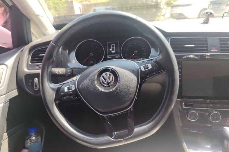 Volkswagen Golf 2018 #15 Volkswagen Golf 2018 car image #15