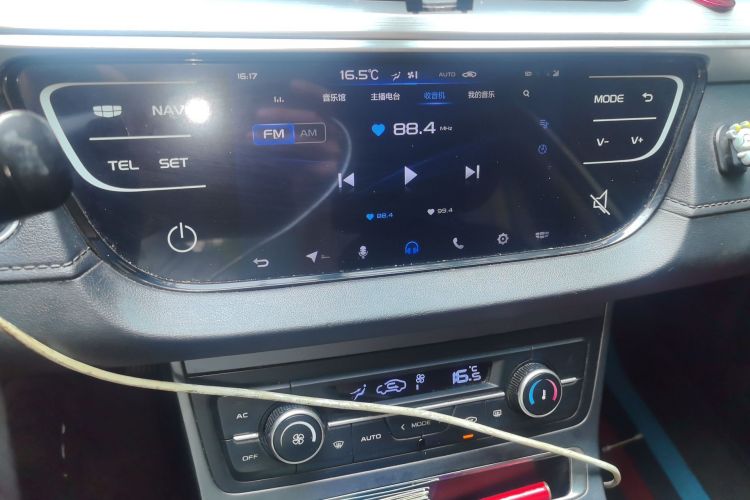 GEELY Emgrand 2019 #17 GEELY Emgrand 2019 car image #17