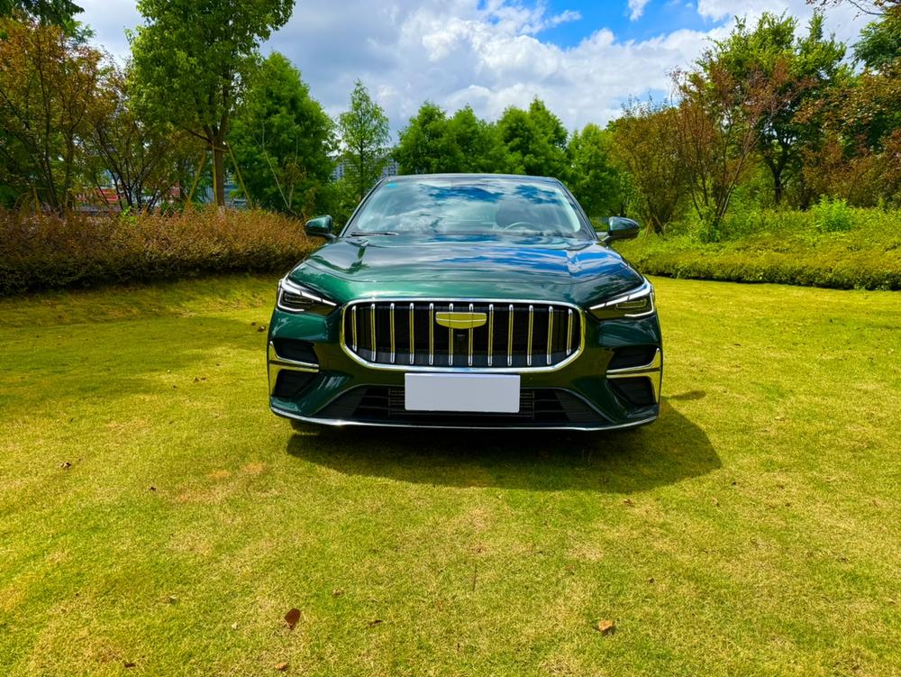 GEELY Emgrand 2025 #2 GEELY Emgrand 2025 car image #2