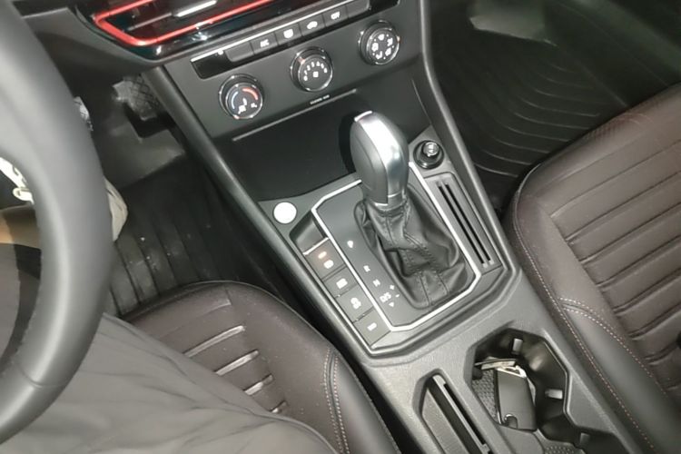 Volkswagen Lavida 2024 car image #14