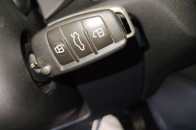 奥迪 奥迪A3 2017 汽车图片 #9