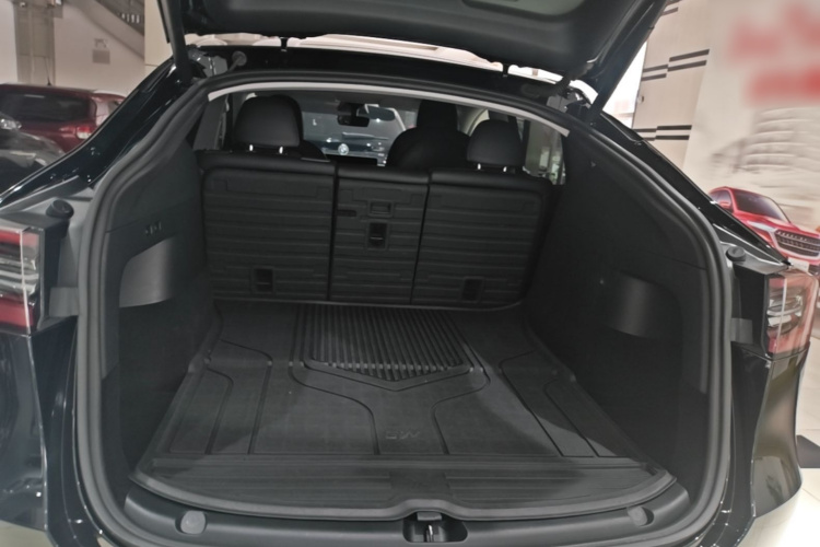 Tesla Model Y 2021 #19 Tesla Model Y 2021 car image #19