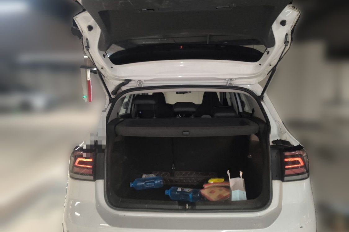 Volkswagen T-Cross 2019 car image #8