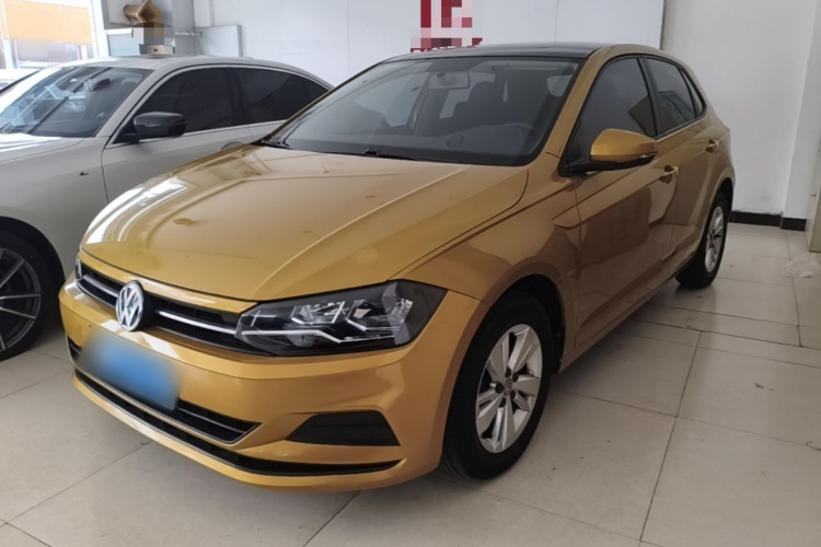 Volkswagen Polo 2019 car image #2