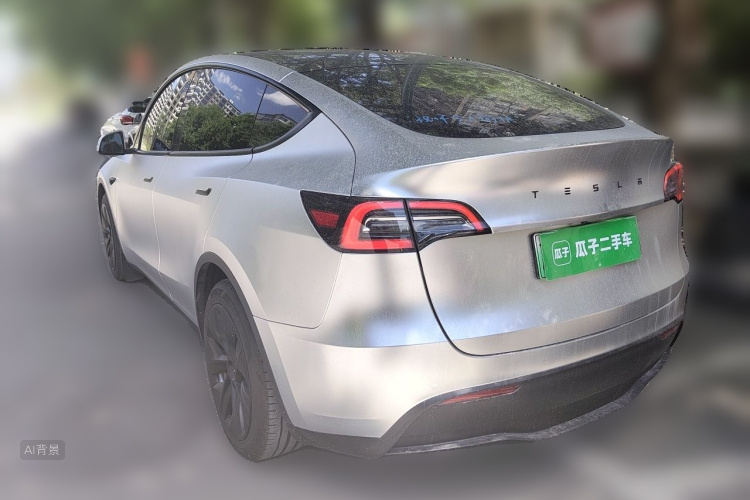 Tesla Model Y 2023 #5 Tesla Model Y 2023 car image #5