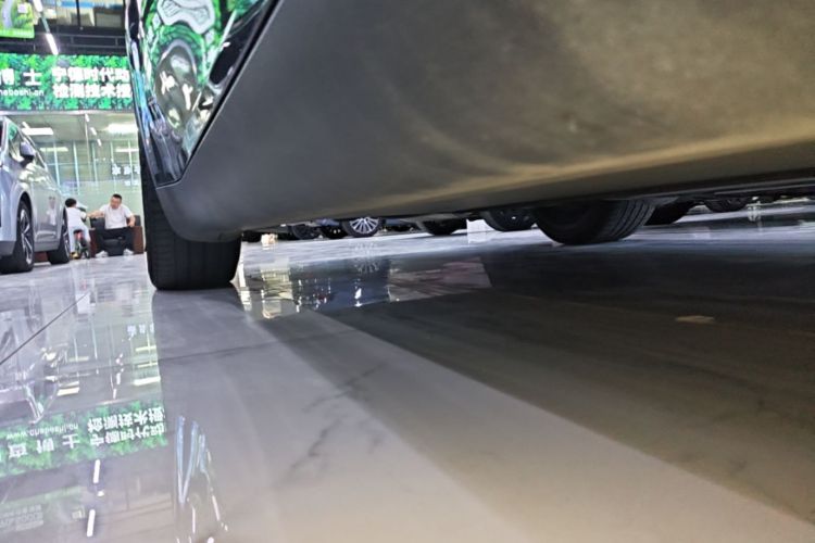 Tesla Model Y 2023 immagine di auto #26