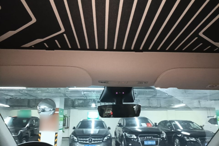 Tesla Model Y 2023 #18 Tesla Model Y 2023 immagine di auto #18