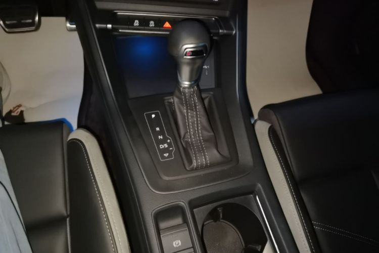 Audi Q3 2024 car image #18