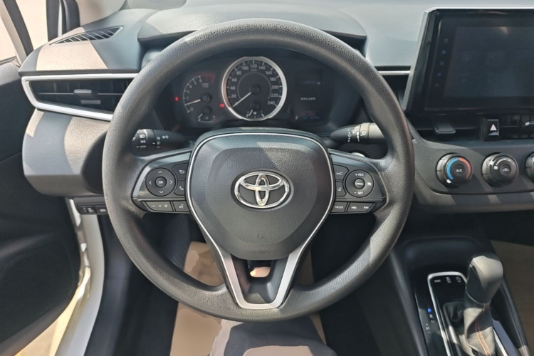 Toyota Corolla 2023 car image #15