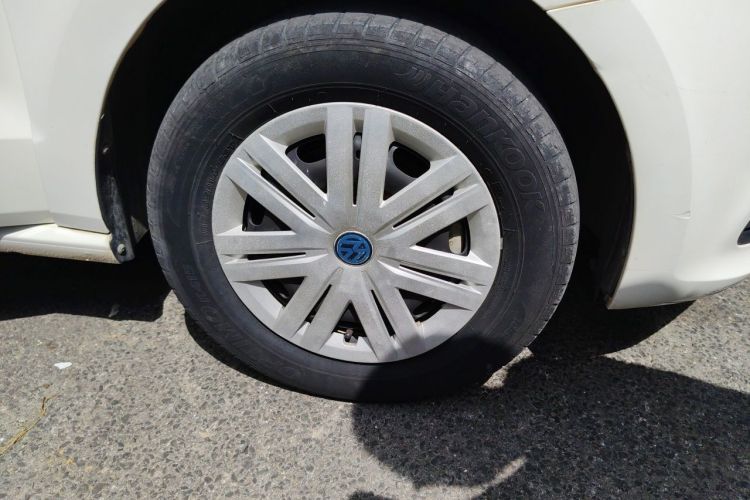 Volkswagen Polo 2015 #6 Volkswagen Polo 2015 car image #6