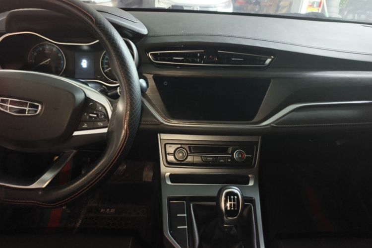 GEELY Emgrand 2021 #13 GEELY Emgrand 2021 car image #13