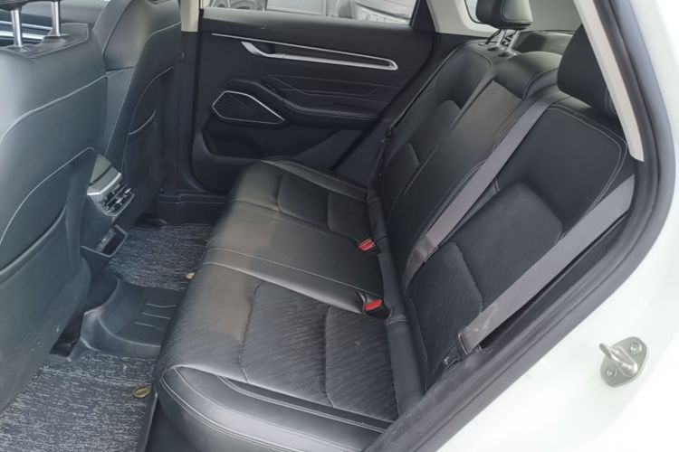 GEELY Emgrand 2022 #13 GEELY Emgrand 2022 car image #13