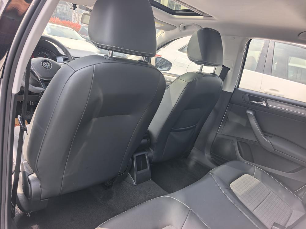 Volkswagen Santana 2018 car image #15