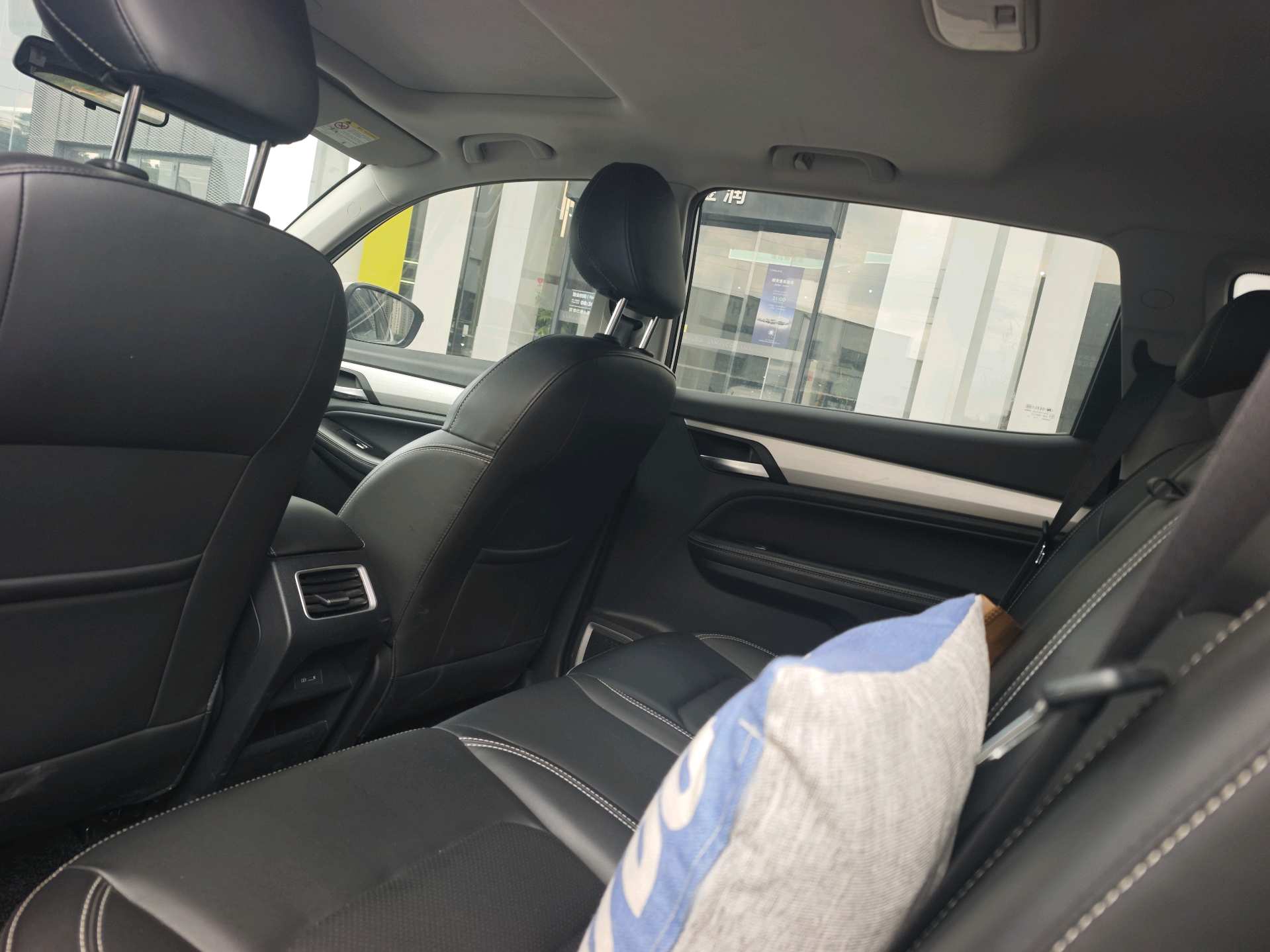 GEELY Vision X6 2021 صورة سيارة #8