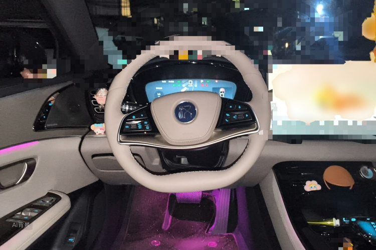 BYD Han 2025 car image #12