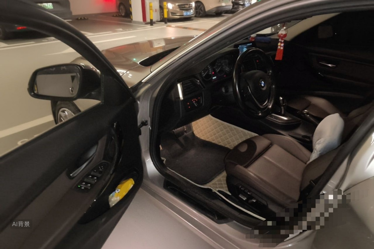 BMW 3 Series 2018 car image #18