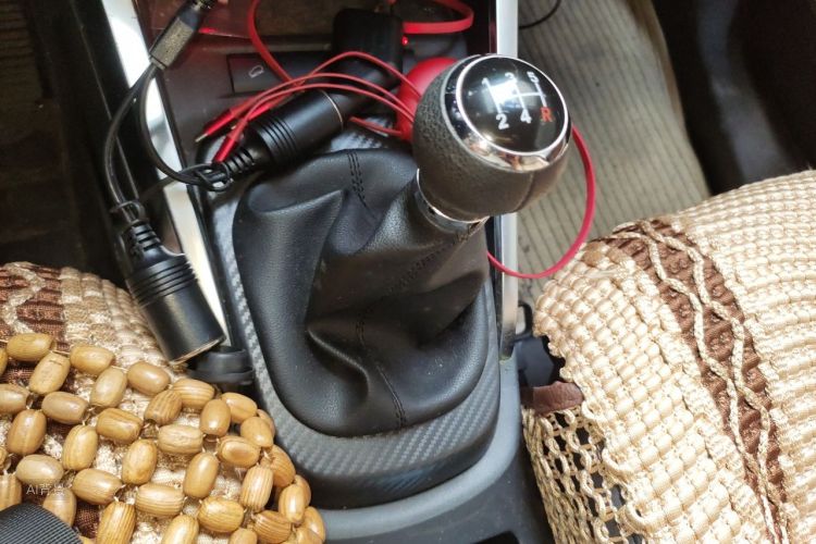 BYD Yuan 2016 car image #16