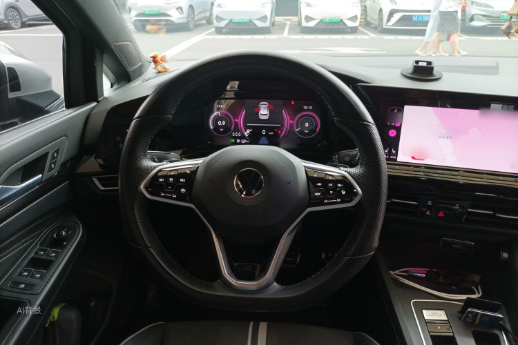 Volkswagen Golf 2021 car image #12