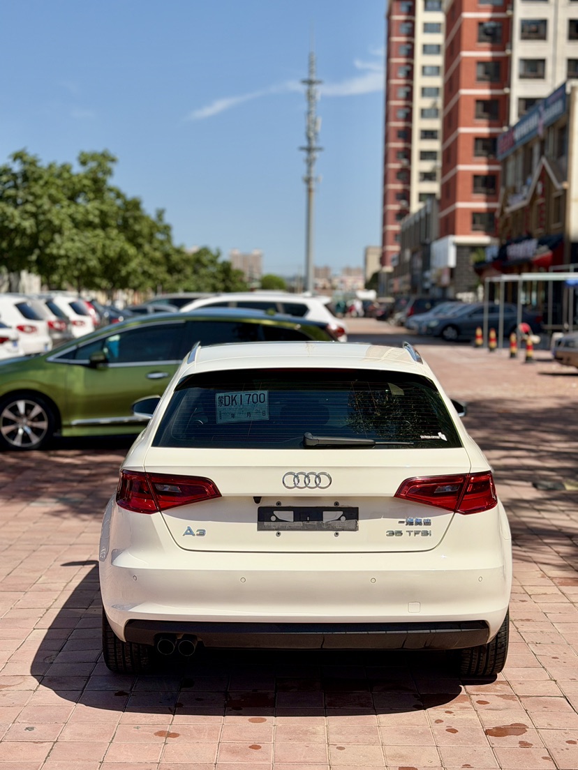 Audi A3 2015 car image #8