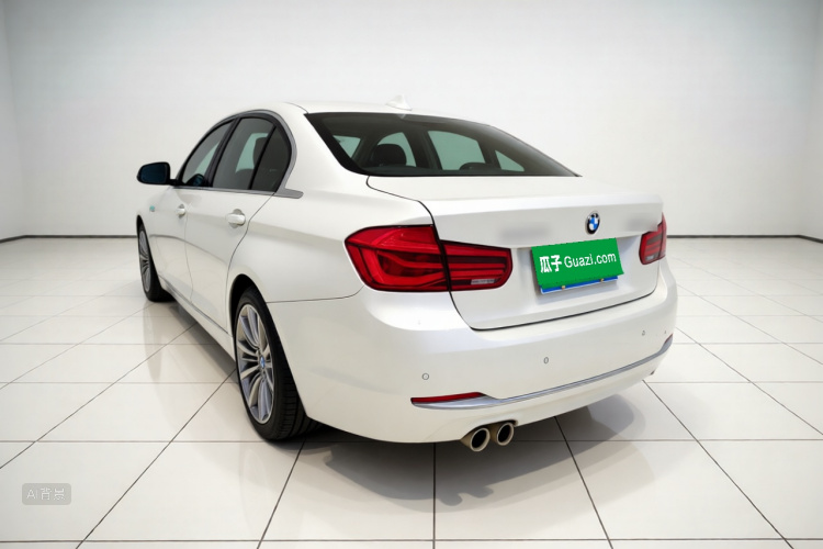 BMW 3 Series 2018 car image #5