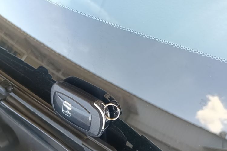 Honda CR-V 2025 car image #9