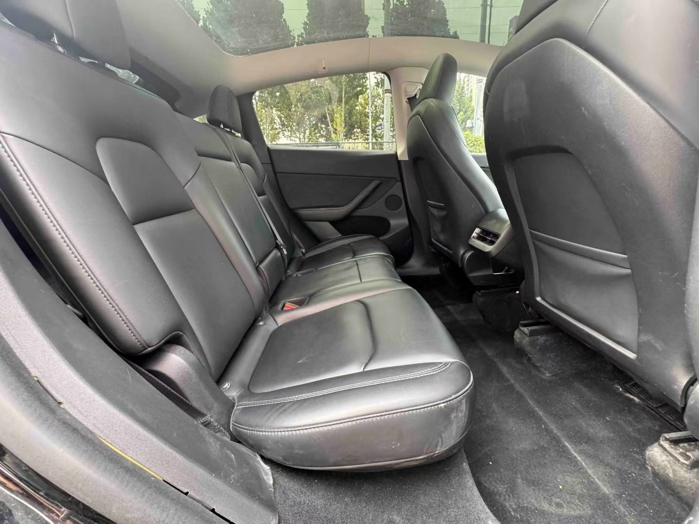 Tesla Model Y 2023 #4 Tesla Model Y 2023 car image #4