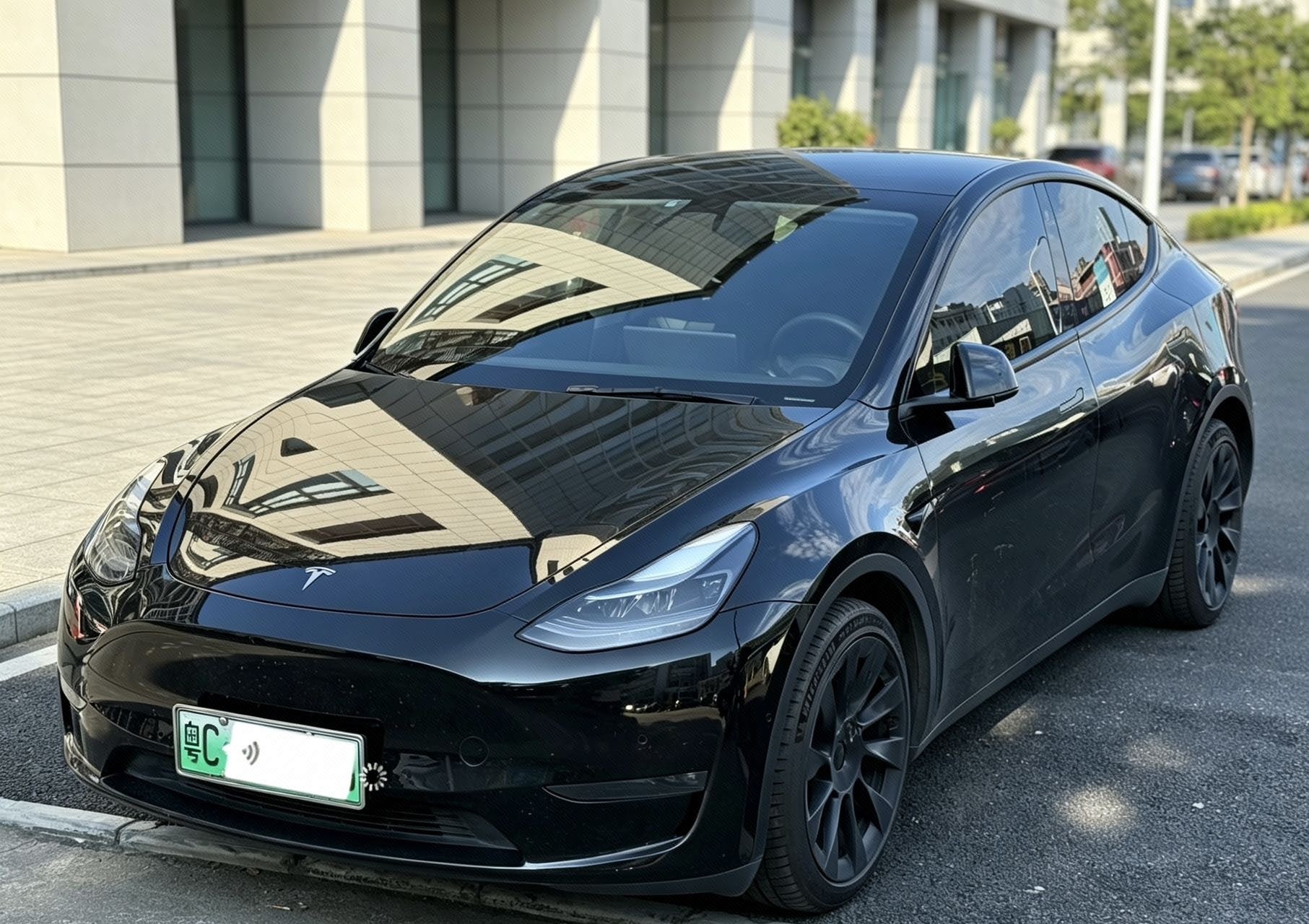 Tesla Model Y 2021 car image 