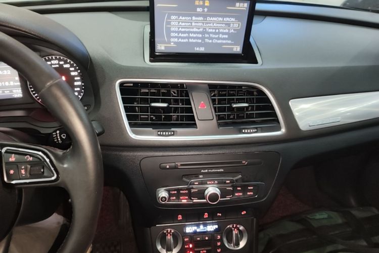 Audi Q3 2016 #15 Audi Q3 2016 car image #15