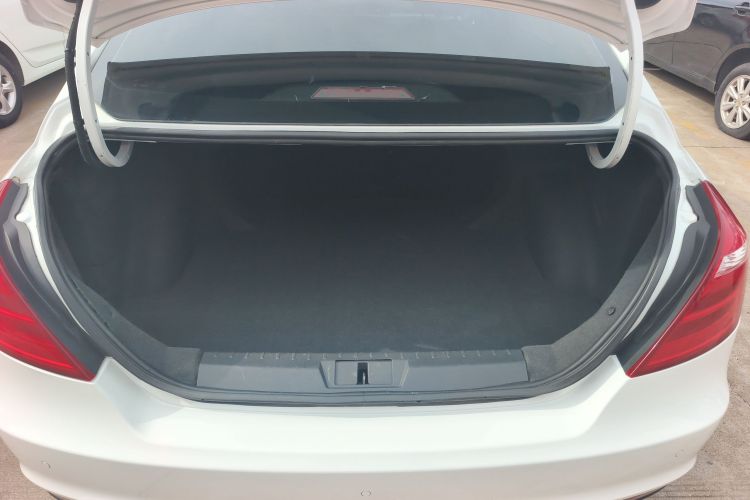 GEELY Emgrand 2017 #17 GEELY Emgrand 2017 car image #17