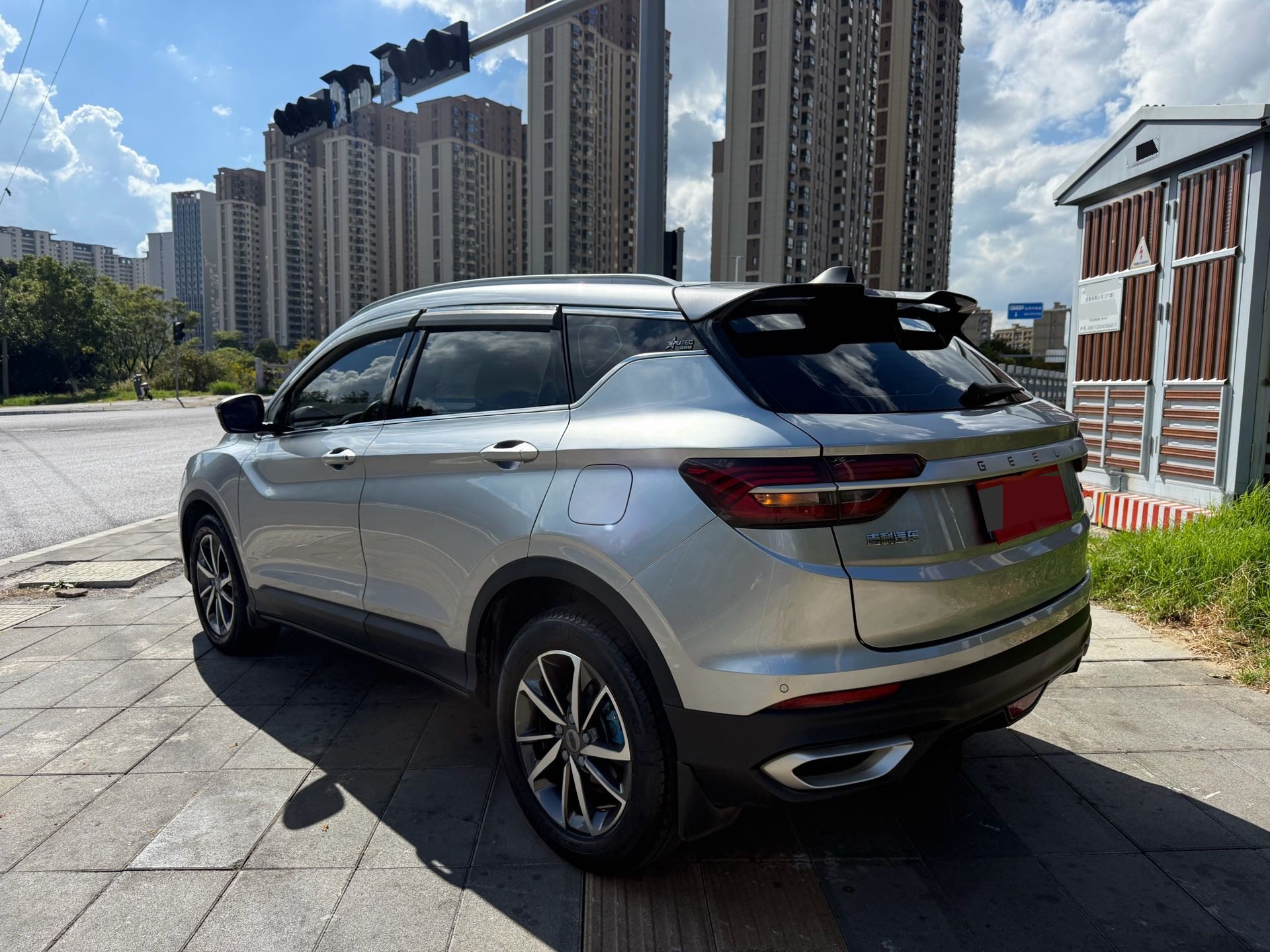 GEELY Coolray 2021 car image #9