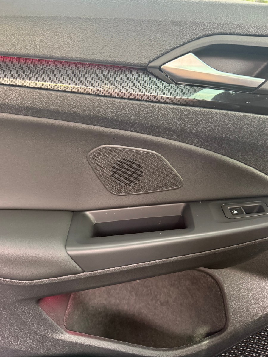 Volkswagen Golf 2023 #9 Volkswagen Golf 2023 car image #9