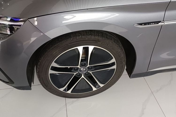 BYD Han 2023 immagine di auto #9