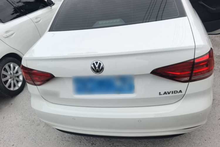 Volkswagen Lavida 2021 car image #6