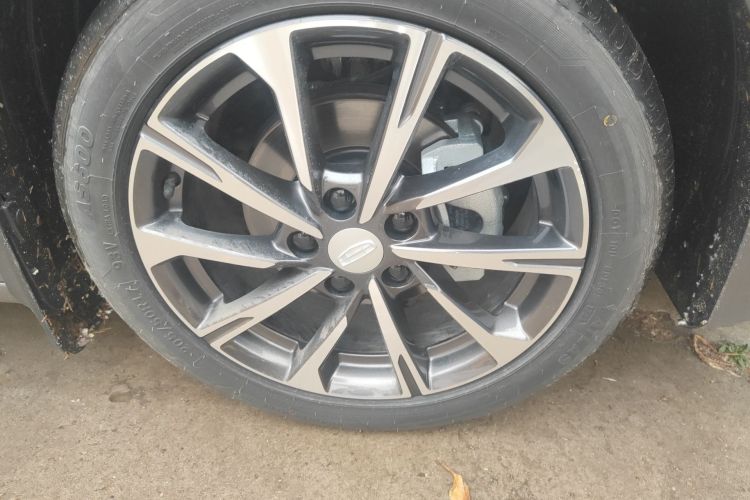 GEELY Emgrand 2025 car image #9