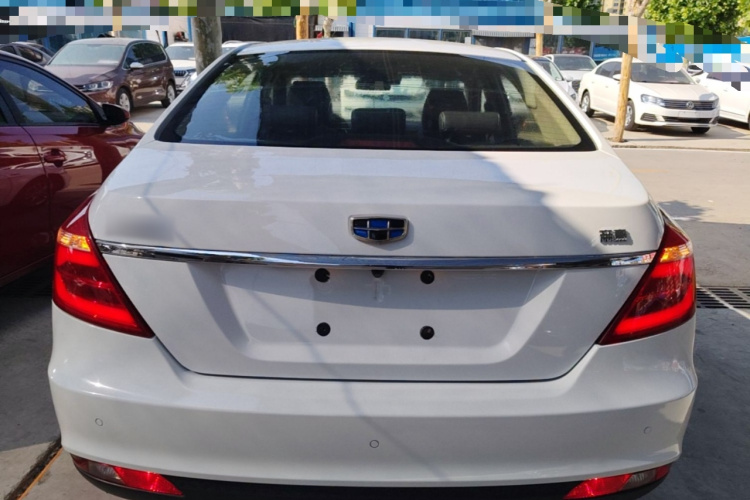GEELY Emgrand 2017 car image #6