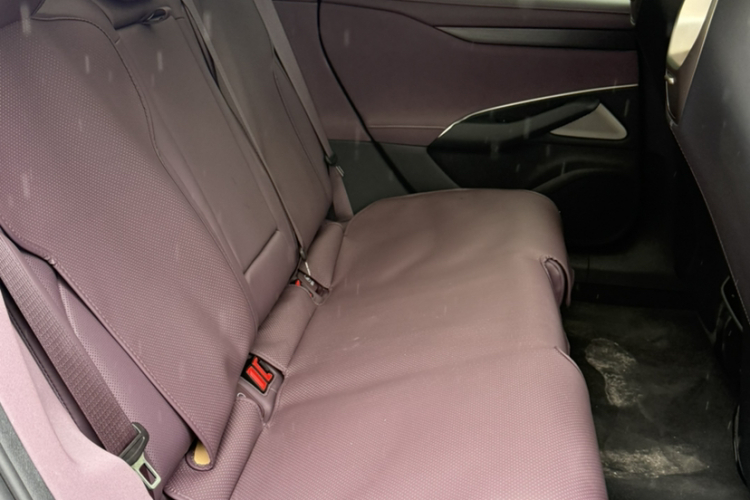 MI SU7 2025 car image #11