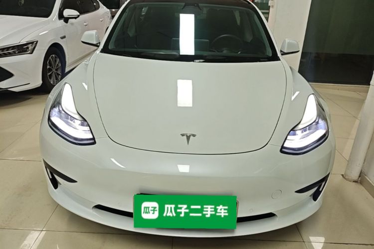 Tesla Model 3 2023 صورة سيارة #3