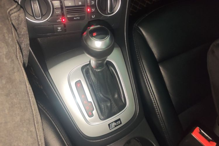 Audi Q3 2016 imagen de coche #14