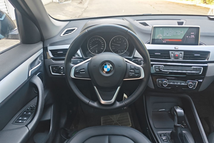 BMW X1 2017 #11 BMW X1 2017 car image #11